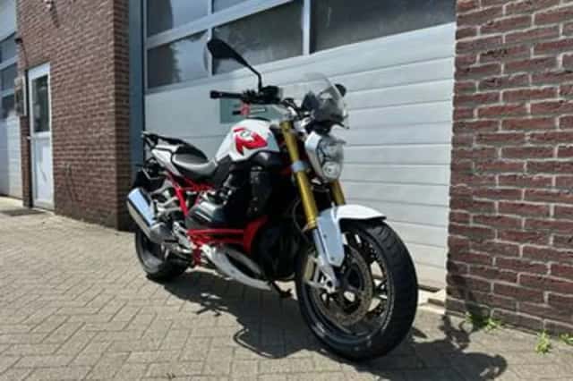 BMW R 1200 R (2016) thumbnail 2