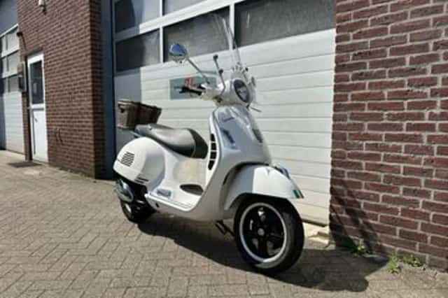 Piaggio GTS 300 IE (2017) thumbnail 2