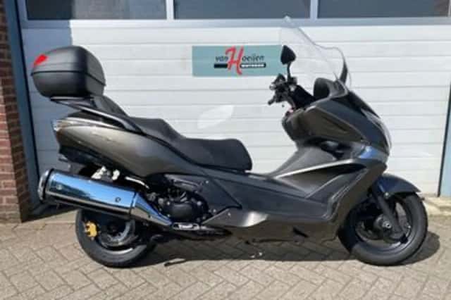 Honda Sw-t 600 FJS Silverwing (2011) thumbnail 4