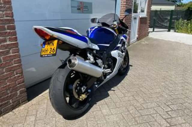 Suzuki GSX-R1000 (2005) thumbnail 3
