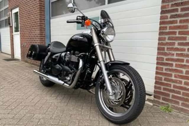 Triumph Speedmaster (2010) thumbnail 2