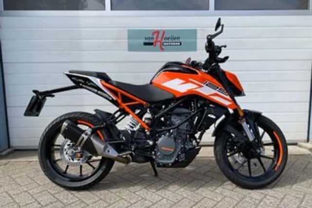 KTM Duke 125 (2018) thumbnail 1