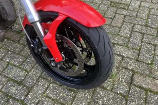 DUCATI MONSTER 695 (2007) thumbnail 2