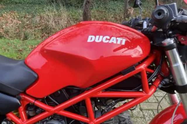 DUCATI MONSTER 695 (2007) thumbnail 4