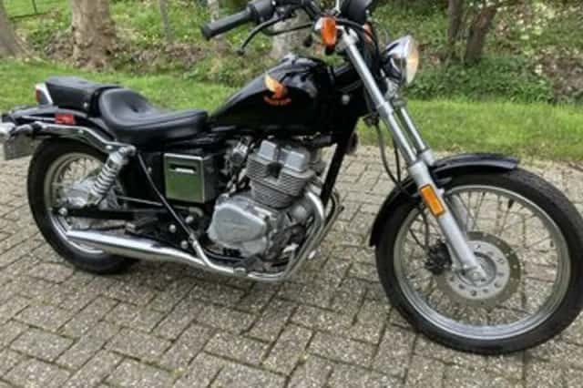 Honda CMX 250 REBEL (1987) thumbnail 1