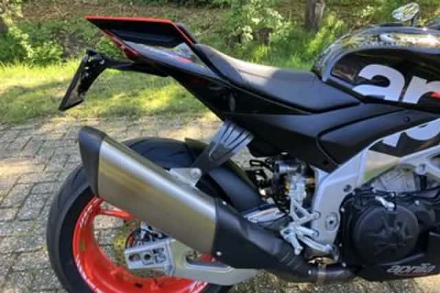 APRILIA TUONO V4 1100 FACTORY (2022) thumbnail 6
