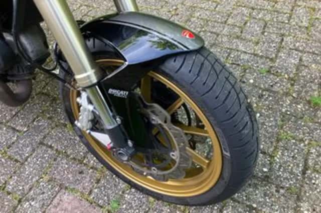 DUCATI M 1100 EVO (2011) thumbnail 2