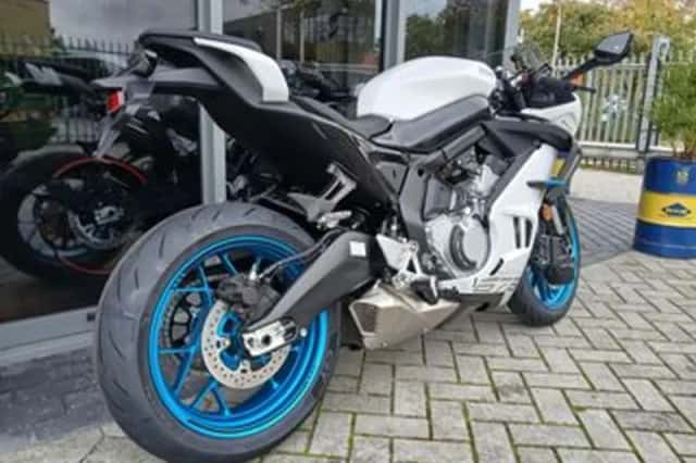 CFMoto 675SR-R (2026) thumbnail 3