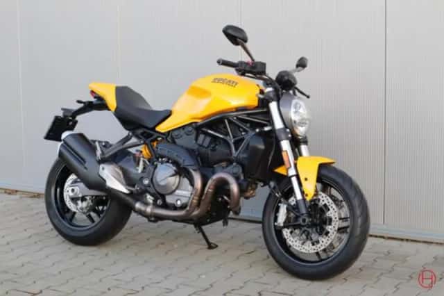 Ducati Monster 821 (2019) thumbnail 3