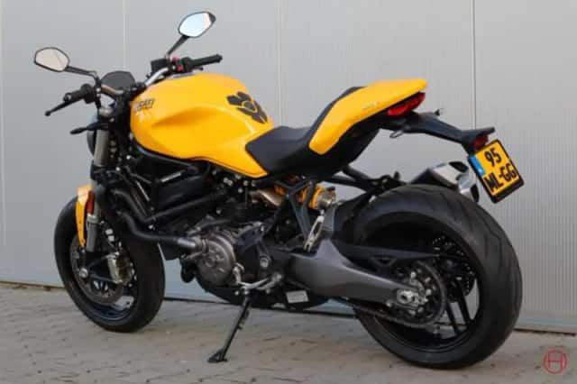 Ducati Monster 821 (2019) thumbnail 6