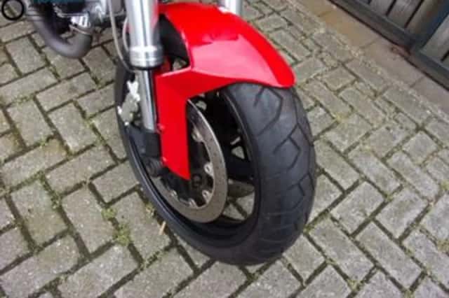 DUCATI MONSTER 696+ (2008) thumbnail 3