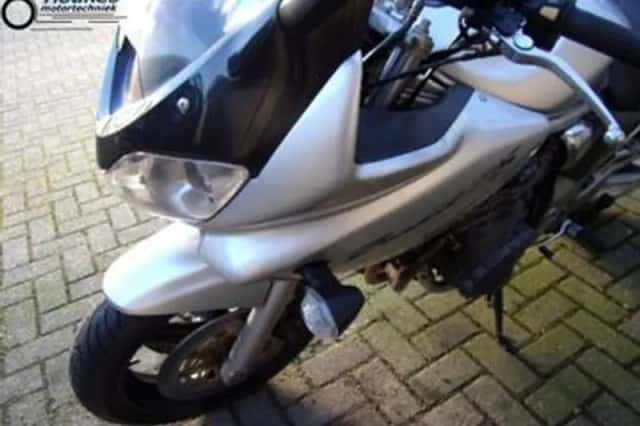 Suzuki GSF 1200 S BANDIT (2001) thumbnail 6