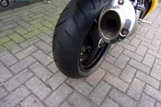TRIUMPH DAYTONA T 595 (1997) thumbnail 4