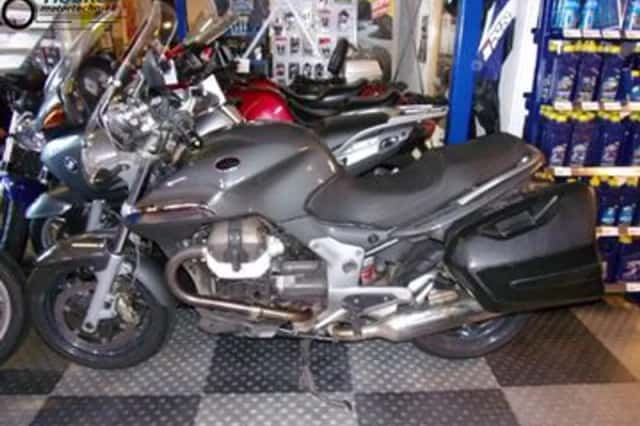 MOTO GUZZI BREVA 1100 (2005) thumbnail 1