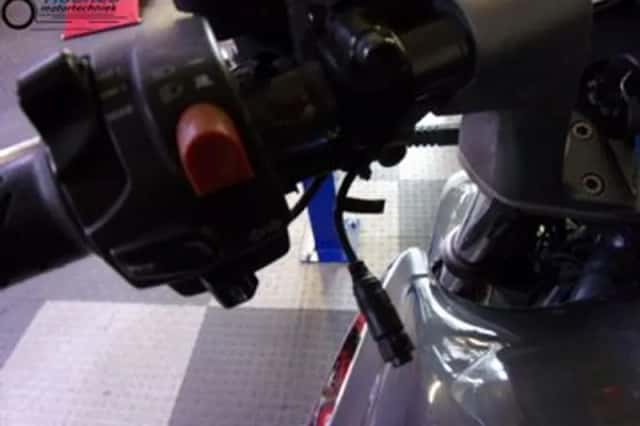 MOTO GUZZI BREVA 1100 (2005) thumbnail 3