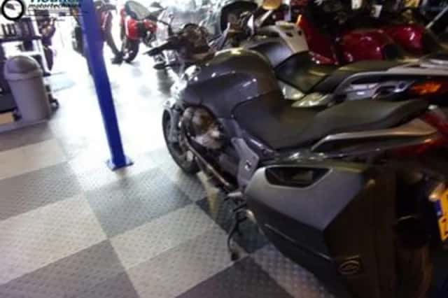MOTO GUZZI BREVA 1100 (2005) thumbnail 5