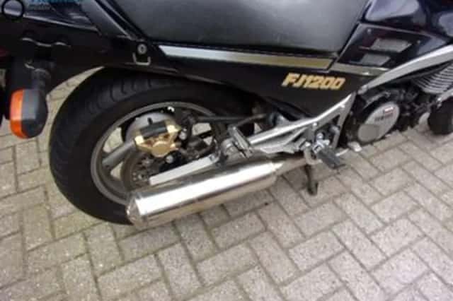 YAMAHA FJ 1200 (1989) thumbnail 2