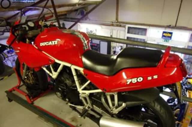 DUCATI 750 SSN (1992) thumbnail 1