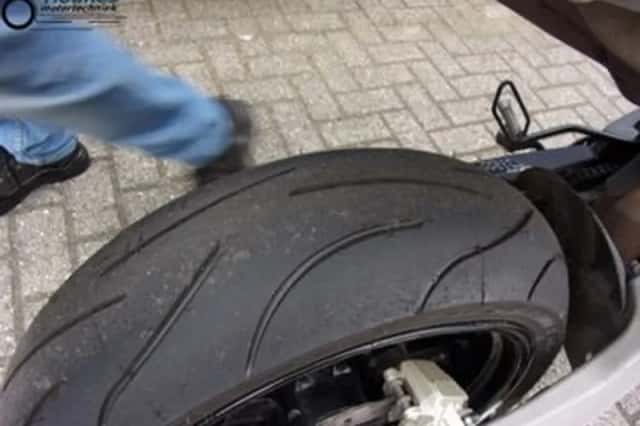 Aprilia Dorsoduro 750 (2008) thumbnail 4