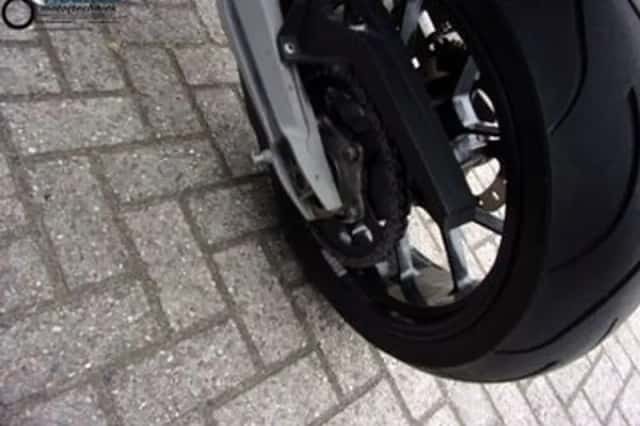 Aprilia Dorsoduro 750 (2008) thumbnail 5