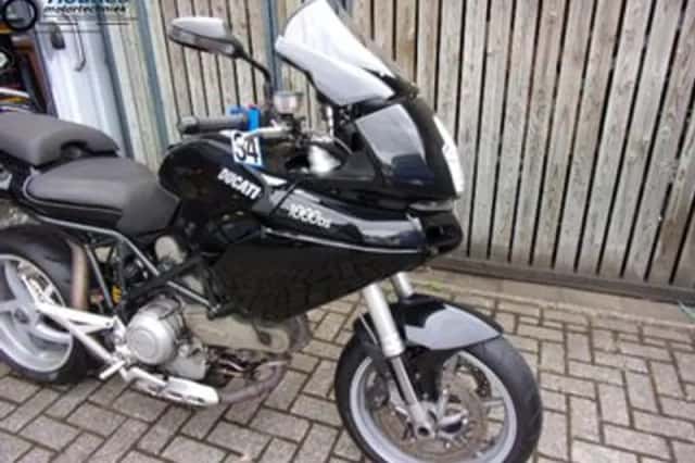 Ducati Multistrada 1000 DS (2004) thumbnail 2
