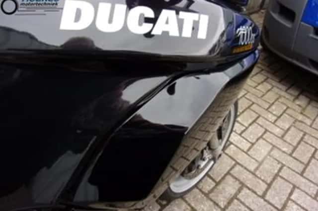 Ducati Multistrada 1000 DS (2004) thumbnail 4