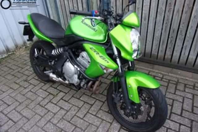 Kawasaki Er-6n (2007) thumbnail 2