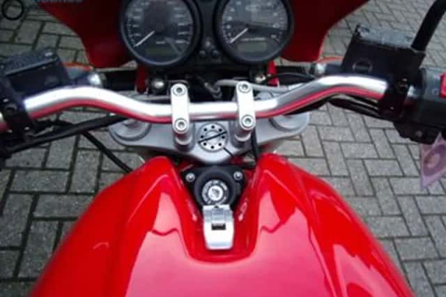 Ducati Monster 620IE (2005) thumbnail 4