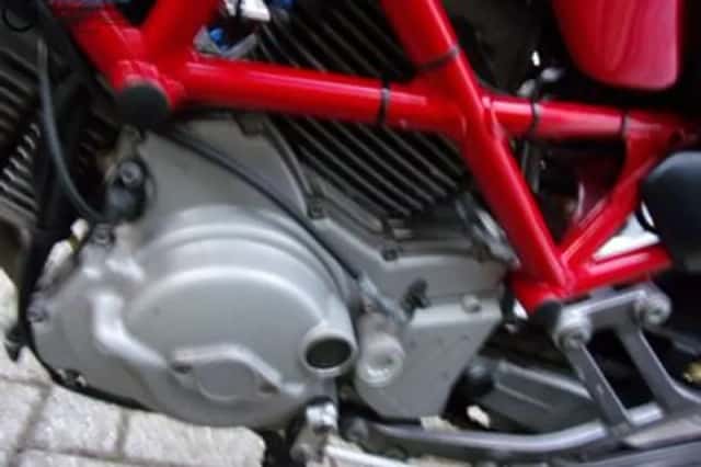 Ducati Monster 620IE (2005) thumbnail 5