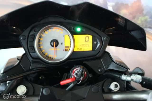Kawasaki Z 750 Z750 (2007) thumbnail 4
