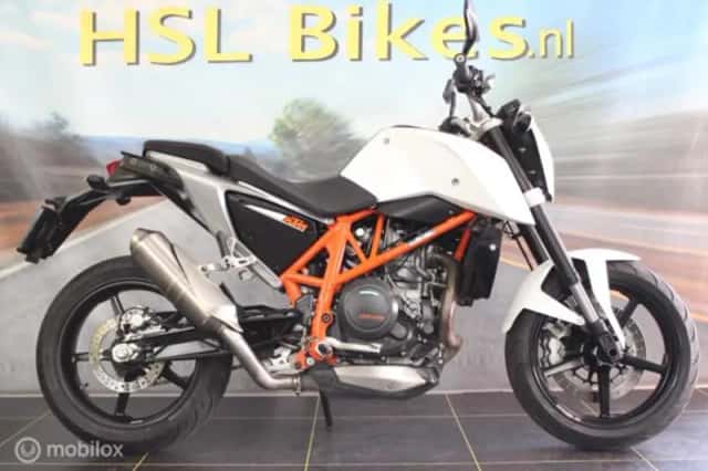 KTM 690 Duke (2012) thumbnail 1