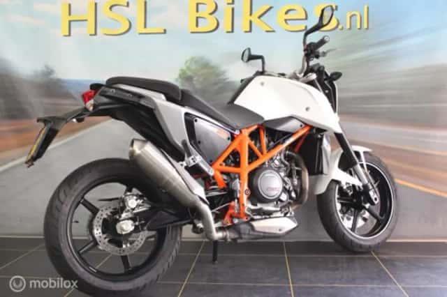 KTM 690 Duke (2012) thumbnail 6