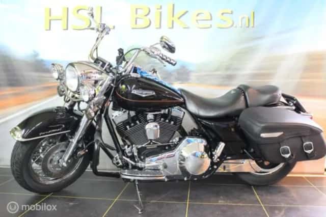 Harley-Davidson 88 FLHRCI Road King Classic (1999) thumbnail 2