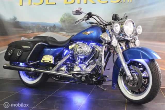 Harley-Davidson 88 FLHRI Road King Classic (2004) thumbnail 4