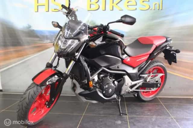 Honda NC 750 S (2017) thumbnail 2
