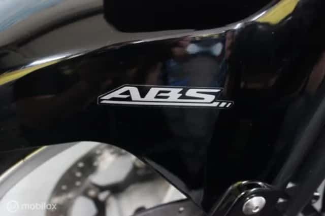 Suzuki DL 650 V Strom (2010) thumbnail 3