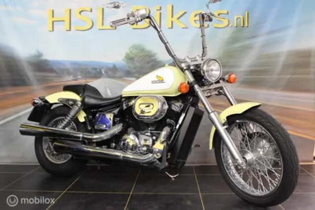 Honda VT 750C Shadow (2002) thumbnail 2