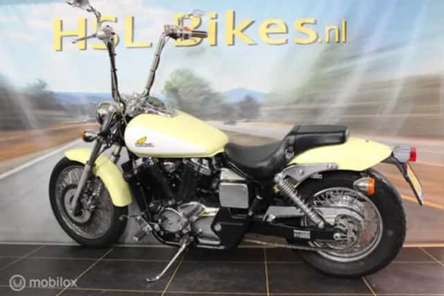 Honda VT 750C Shadow (2002) thumbnail 5