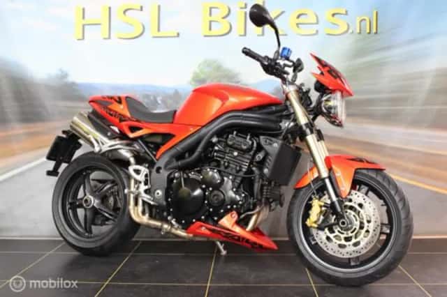 Triumph Speed Triple 1050 (2007) thumbnail 5