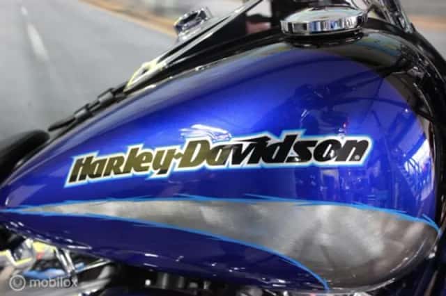 Harley-Davidson FLSTFSE Fat Boy CVO (2006) thumbnail 5