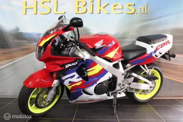 Honda CBR 900 RR Fireblade (1996) thumbnail 5