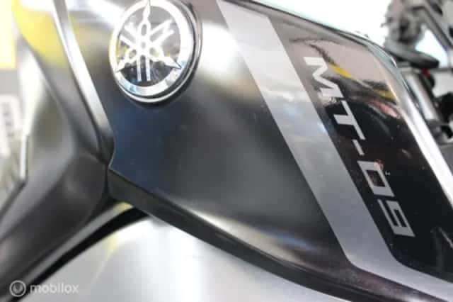 Yamaha MT-09 (2022) thumbnail 3