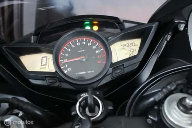 Honda VFR 1200 F (2011) thumbnail 6