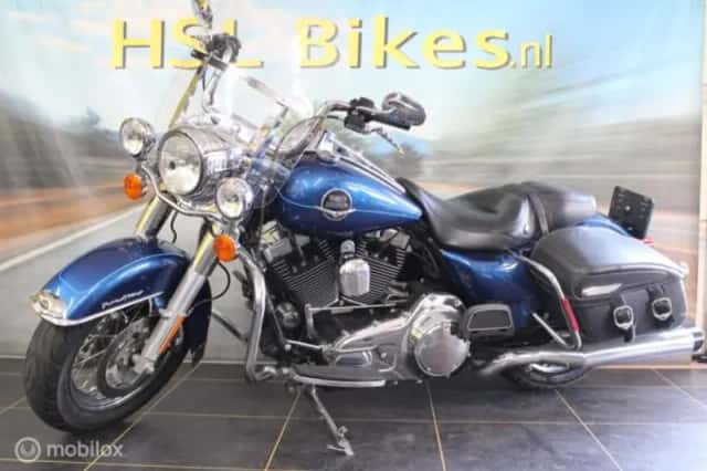Harley-Davidson 96 FLHRC Road King Classic (2010) thumbnail 2