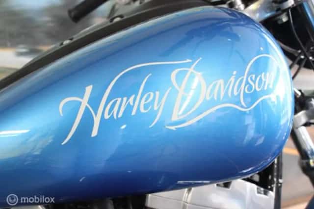 Harley-Davidson 88 FXD Dyna Super Glide (2005) thumbnail 4