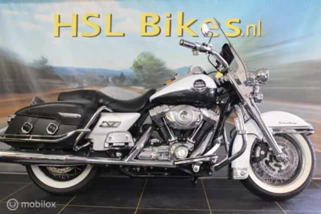 Harley-Davidson 96 FLHRC Road King Classic (2008) thumbnail 1