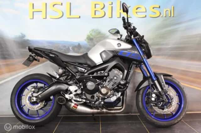 Yamaha MT-09 (2017) thumbnail 1