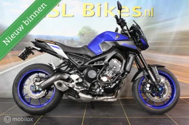 Yamaha MT-09 (2017) thumbnail 1