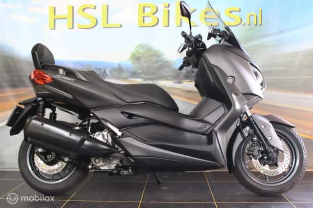 Yamaha X-MAX 300 (2022) thumbnail 6