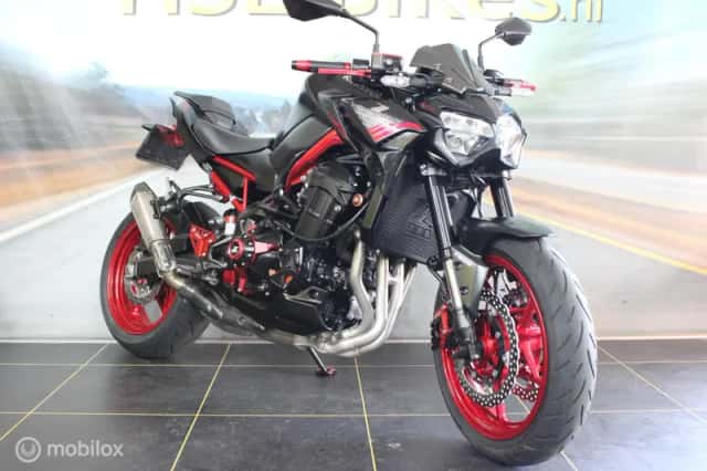 Kawasaki Z900 (2021) thumbnail 5